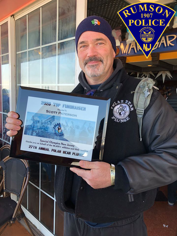 Chief Paterson with Award